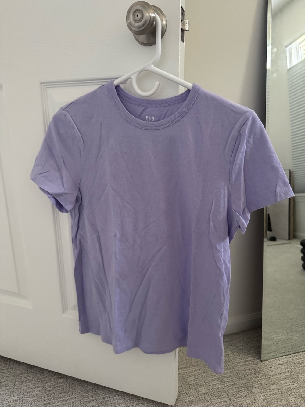 GAP Lavender Purple Favorite Tee Women’s Medium